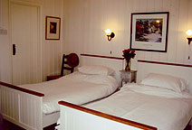 solway spray twin bedroom at carrick shore holiday chalets